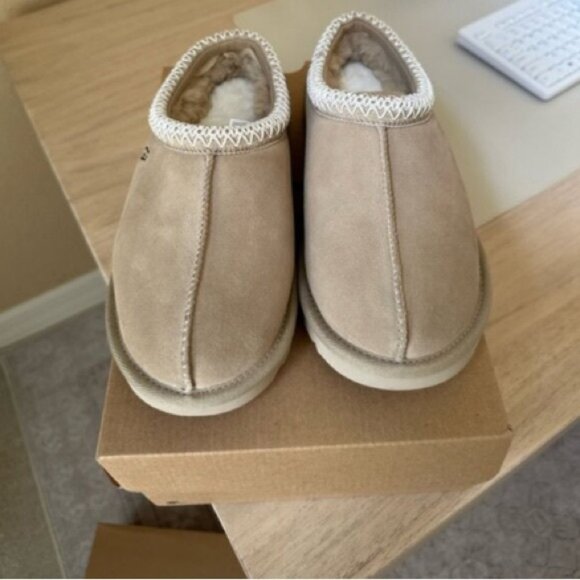 Brand New Women's Ugg Tasman Slip-Ons - Picture 3 of 7